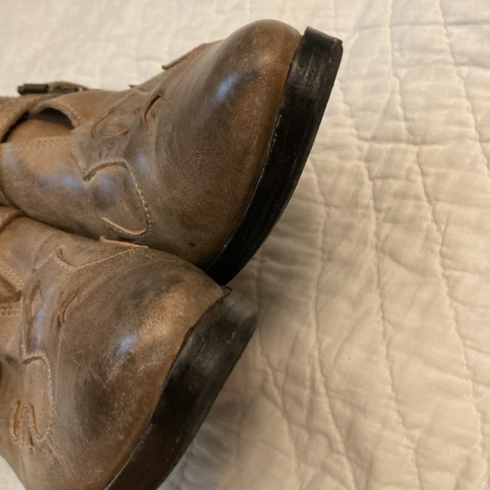 FREE PEOPLE Monument Western Leather Bootie in Distressed Gray. Size 39 EUC - Picture 10 of 15